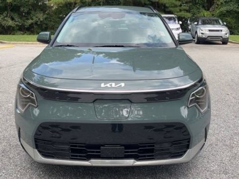 Used 2025 Kia Niro Wind FWD image 3
