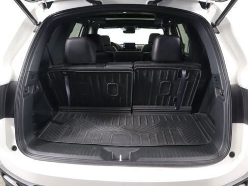 Used 2025 Honda Pilot Black Edition image 28
