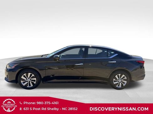 Certified 2025 Nissan Altima 2.5 S image 9