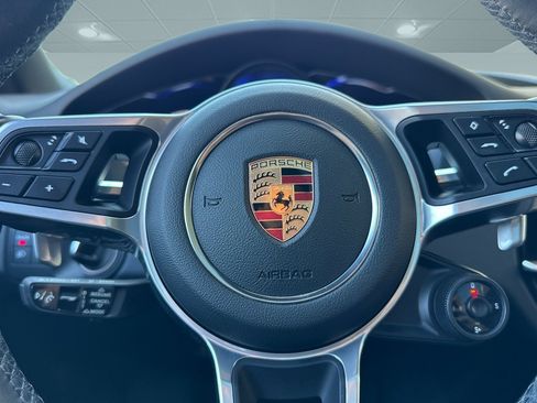 Used 2022 Porsche Cayenne Coupe AWD/4WD image 14