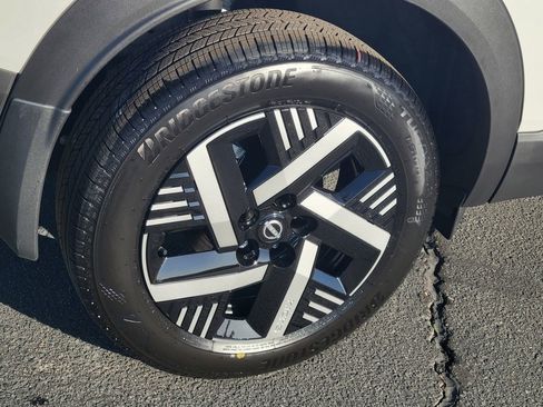 New 2026 Nissan Kicks SV image 3