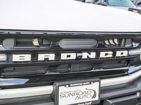 New 2026 Ford Bronco Outer Banks w/ Sasquatch Package image 11