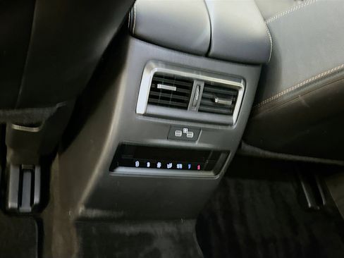 Used 2024 MAZDA CX-90 Plug-In Hybrid w/ Preferred image 29