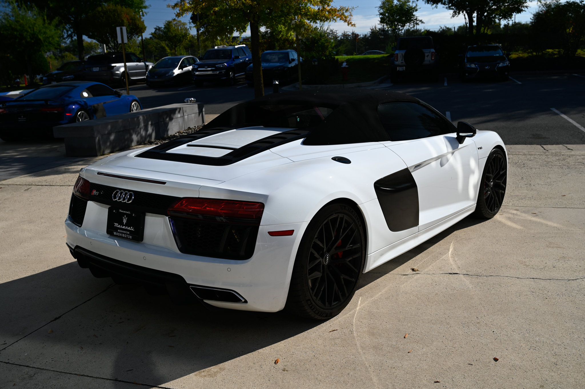 Used 2018 Audi R8 V10 w/ 20" Wheel Package AWD/4WD image 5