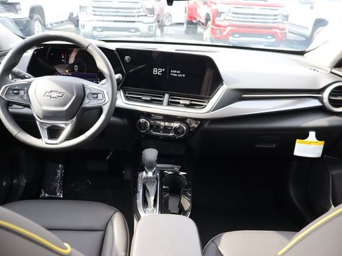 New 2026 Chevrolet Trax ACTIV w/ Driver Confidence Package FWD image 16