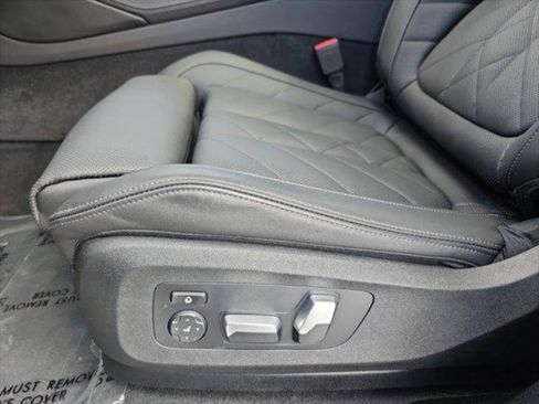 Used 2023 BMW X6 xDrive40i w/ Premium Package AWD/4WD image 29