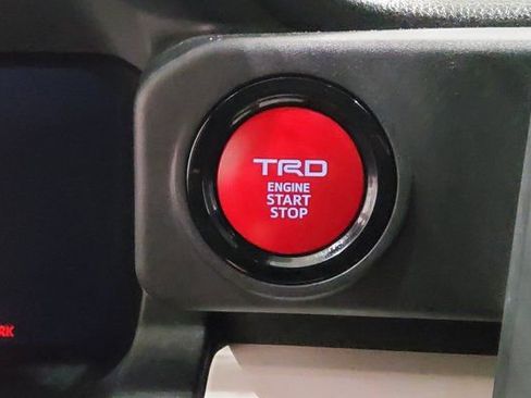 Used 2024 Toyota Tacoma TRD Off-Road image 26