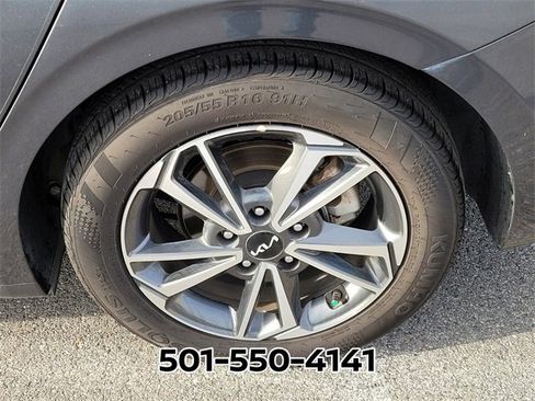 Used 2022 Kia Forte LXS w/ LXS Technology Package image 17