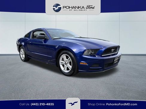 Used 2014 Ford Mustang Coupe RWD image 4