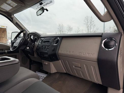Used 2010 Ford F250 XLT image 19