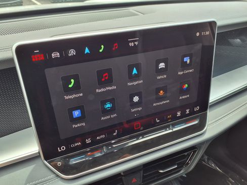 New 2026 Volkswagen Tiguan SE FWD image 16