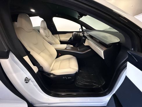 Used 2023 Tesla Model X AWD/4WD image 22