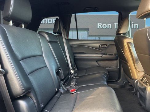 Used 2023 Honda Passport EX-L image 11