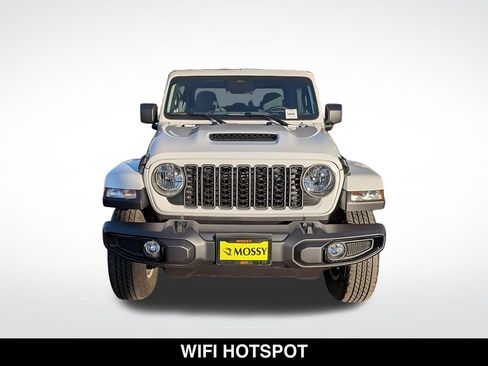 New 2026 Jeep Gladiator Sport AWD/4WD image 2