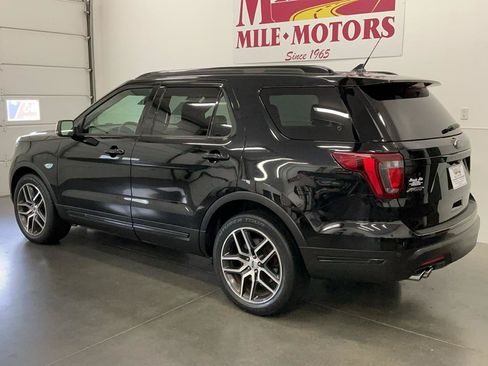 Used 2018 Ford Explorer Sport w/ Equipment Group 401A AWD/4WD image 4