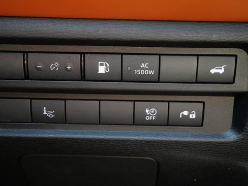 Used 2025 Mitsubishi Outlander SEL AWD/4WD image 17