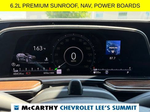 Used 2022 Cadillac Escalade ESV Premium Luxury Platinum AWD/4WD image 24