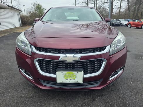 Used 2015 Chevrolet Malibu LT image 2