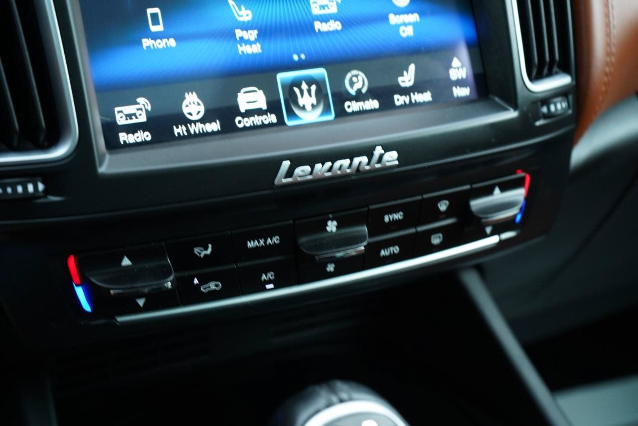 Used 2018 Maserati Levante S GranSport AWD/4WD image 39