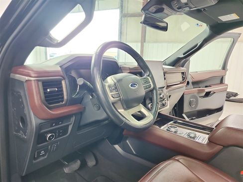 Used 2024 Ford Expedition Max Limited image 18