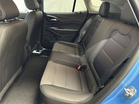 Certified 2025 Chevrolet Trax LT w/ Driver Confidence Package image 12