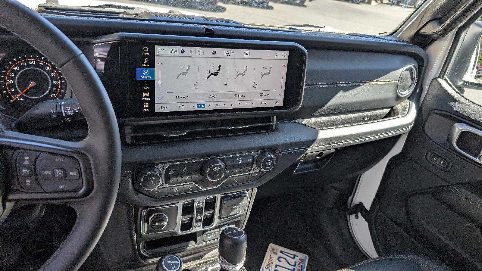 Used 2025 Jeep Gladiator Sport AWD/4WD image 11