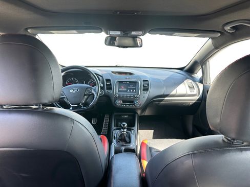 Used 2017 Kia Forte SX FWD image 10