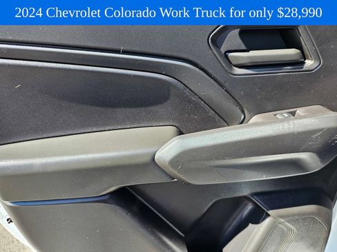 Used 2024 Chevrolet Colorado W/T RWD image 16