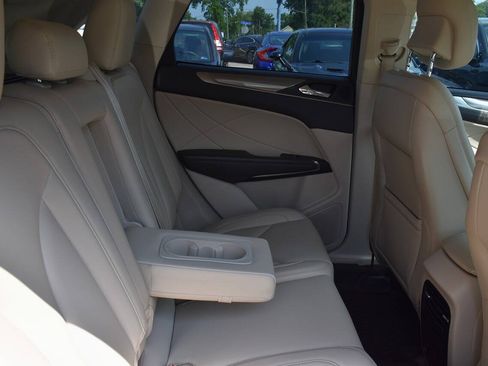 Used 2018 Lincoln MKC Premiere FWD image 13