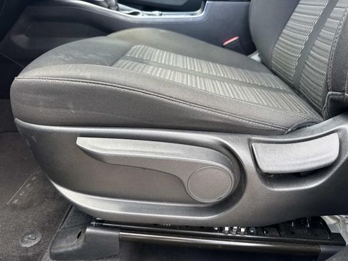 Used 2023 Kia Sorento LX FWD image 17