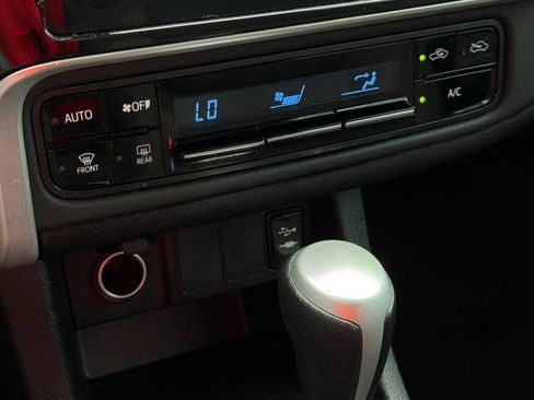 Used 2019 Toyota Corolla LE FWD image 20