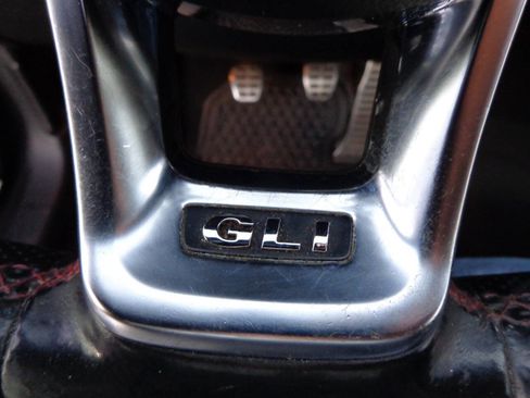 Used 2015 Volkswagen Jetta GLI SEL image 24