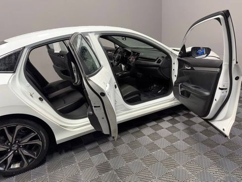 Used 2019 Honda Civic Sport image 19