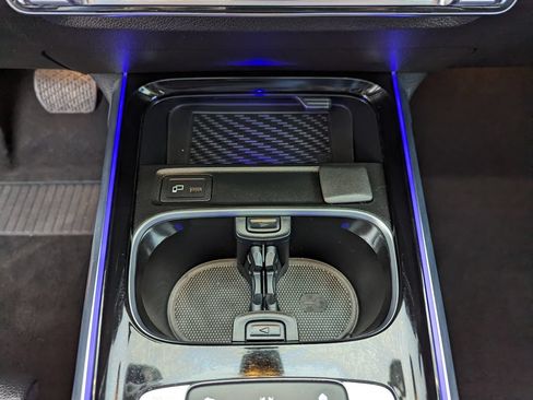 Used 2020 Mercedes-Benz GLB 250 4MATIC image 25