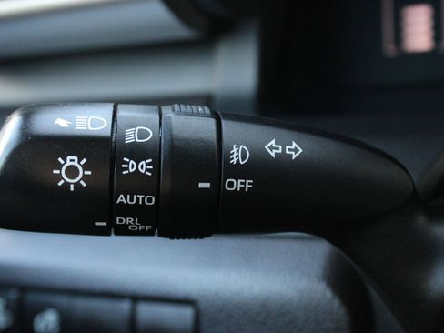 Used 2024 Toyota Tacoma 4x4 Double Cab image 31