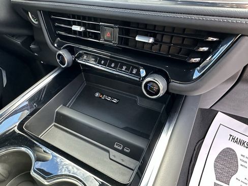 Used 2025 Chevrolet Tahoe Z71 image 14