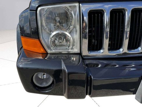 Used 2010 Jeep Commander Sport image 11