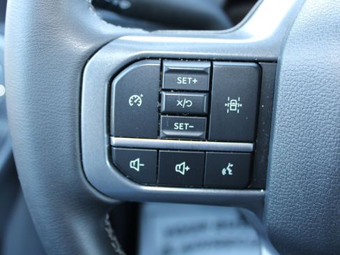 Used 2025 Ford F150 XLT w/ Equipment Group 301A Standard image 18