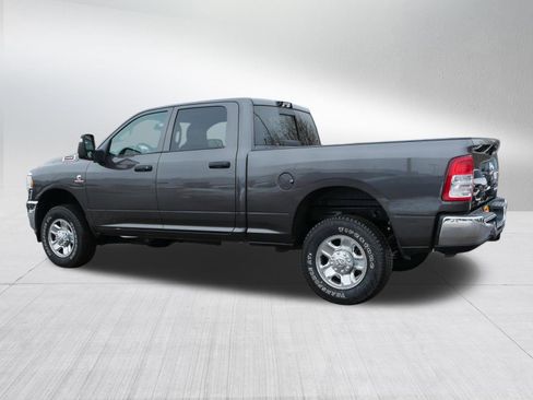 Used 2024 RAM 2500 Tradesman w/ Chrome Appearance Group image 5