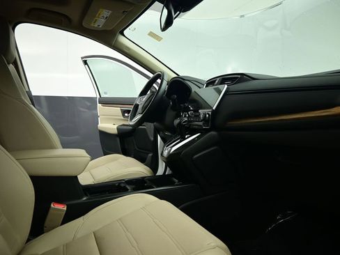 Used 2019 Honda CR-V Touring image 61