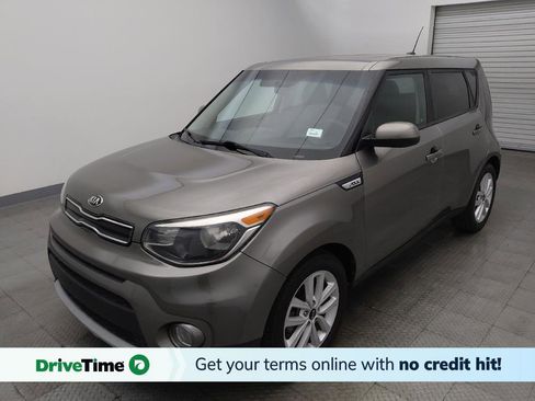 Used 2018 Kia Soul + FWD image 1