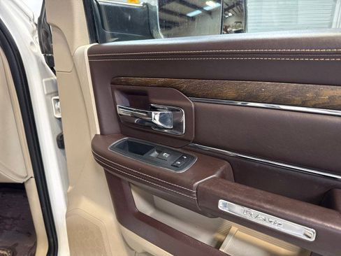 Used 2017 RAM 3500 Laramie Longhorn image 63