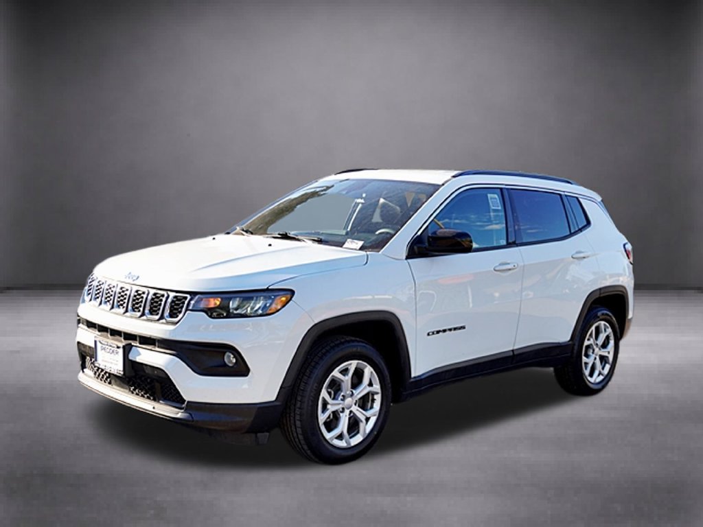 Used 2024 Jeep Compass Latitude AWD/4WD image 10
