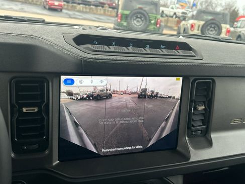 New 2025 Ford Bronco Badlands image 49