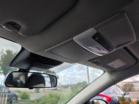 Used 2024 Nissan Sentra SV image 32