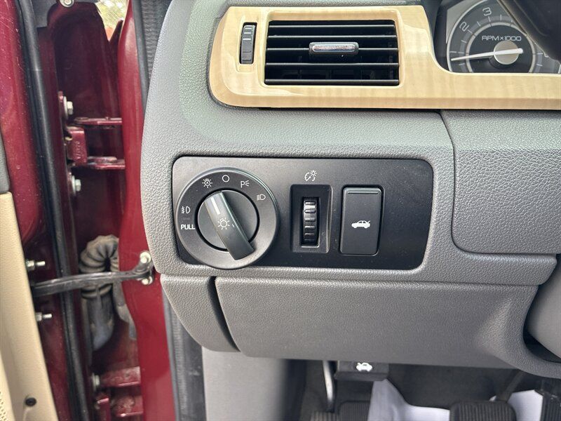 Used 2008 Mercury Sable Premier FWD image 15