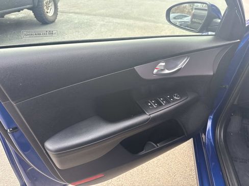 Used 2024 Kia Forte LXS w/ LXS Technology Package image 15