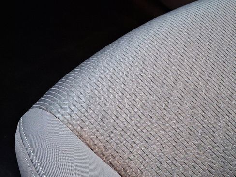 Used 2013 Hyundai Elantra image 26