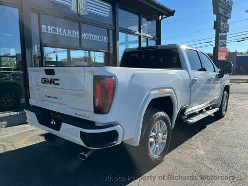Used 2022 GMC Sierra 2500 Denali image 4
