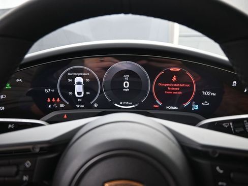 Certified 2025 Porsche Taycan image 18